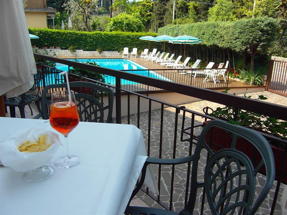 Hotel Casa Serena Malcesine Exteriör bild