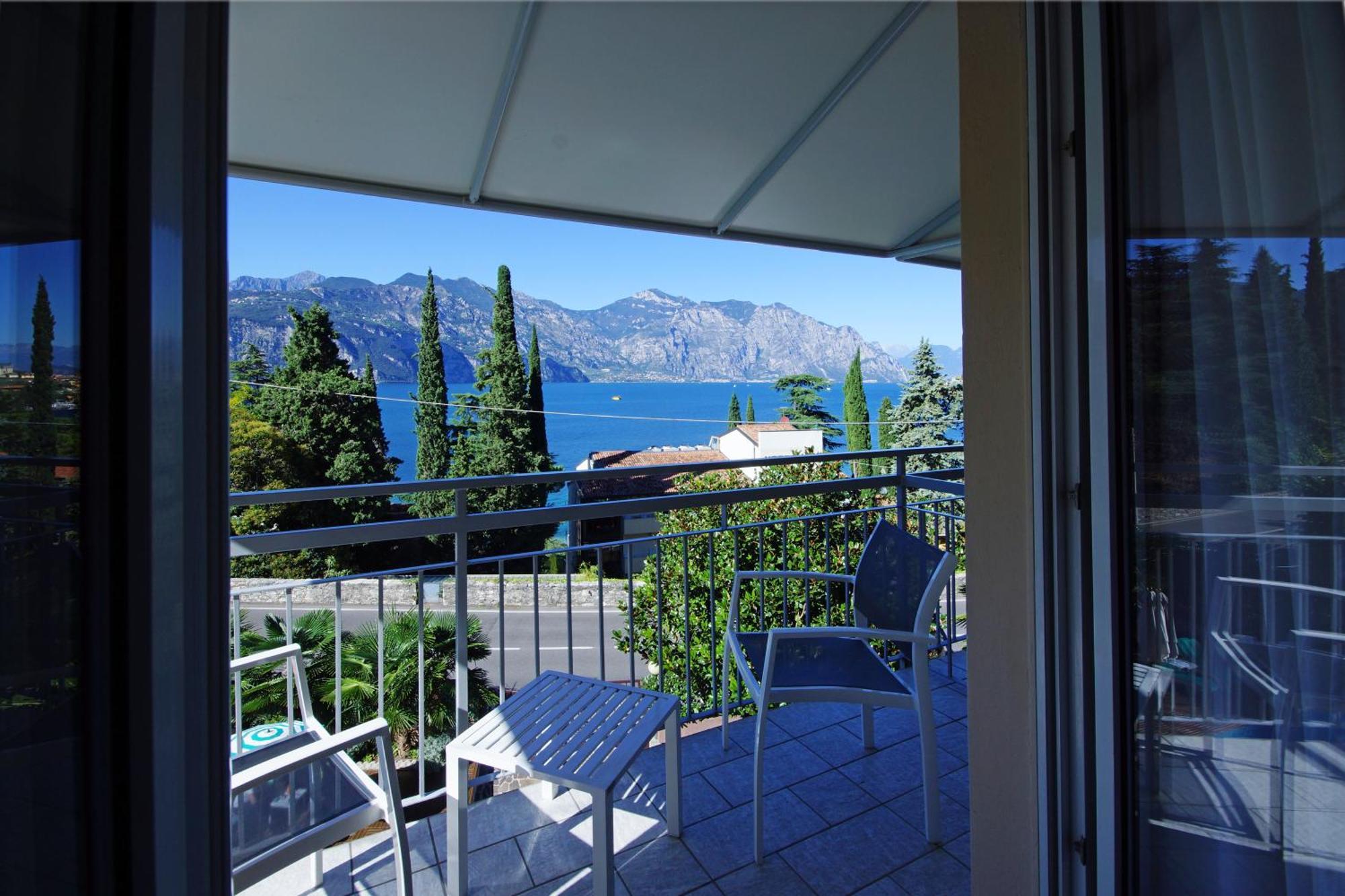 Hotel Casa Serena Malcesine Exteriör bild