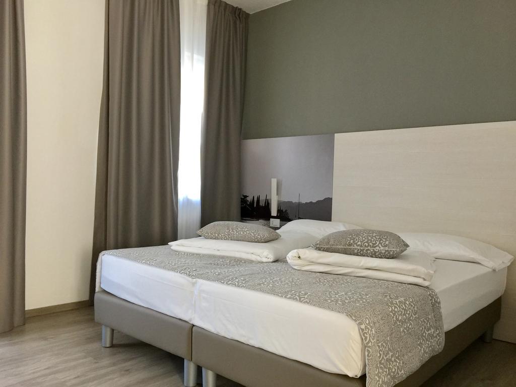 Hotel Casa Serena Malcesine Exteriör bild