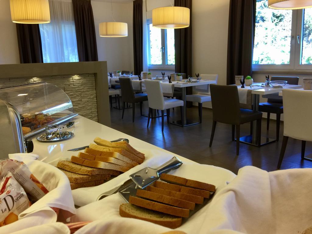 Hotel Casa Serena Malcesine Exteriör bild